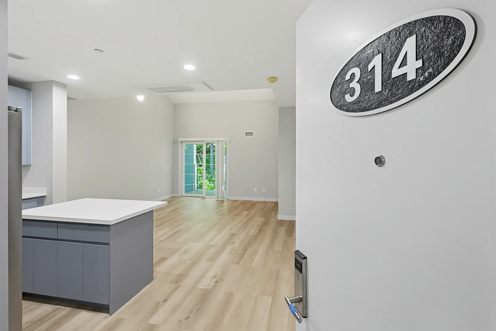 Apartment entry — Taj Estates of Franklin II